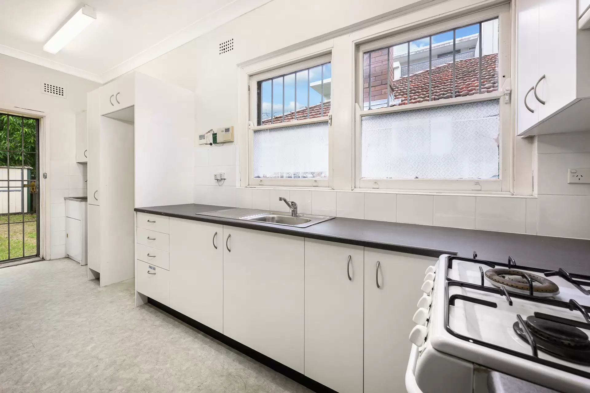 Willoughby Leased by Shead Property - image 1