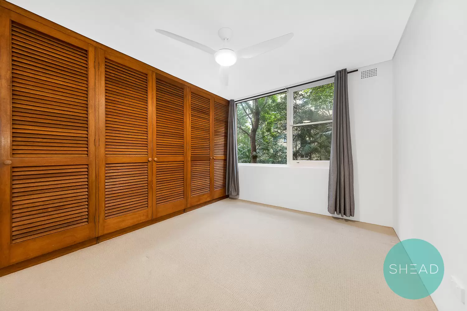 Greenwich Leased by Shead Property - image 1