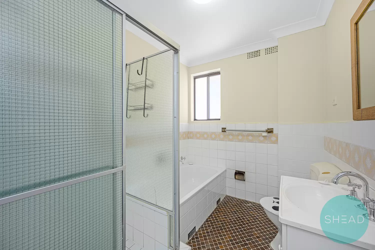 Willoughby Leased by Shead Property - image 1