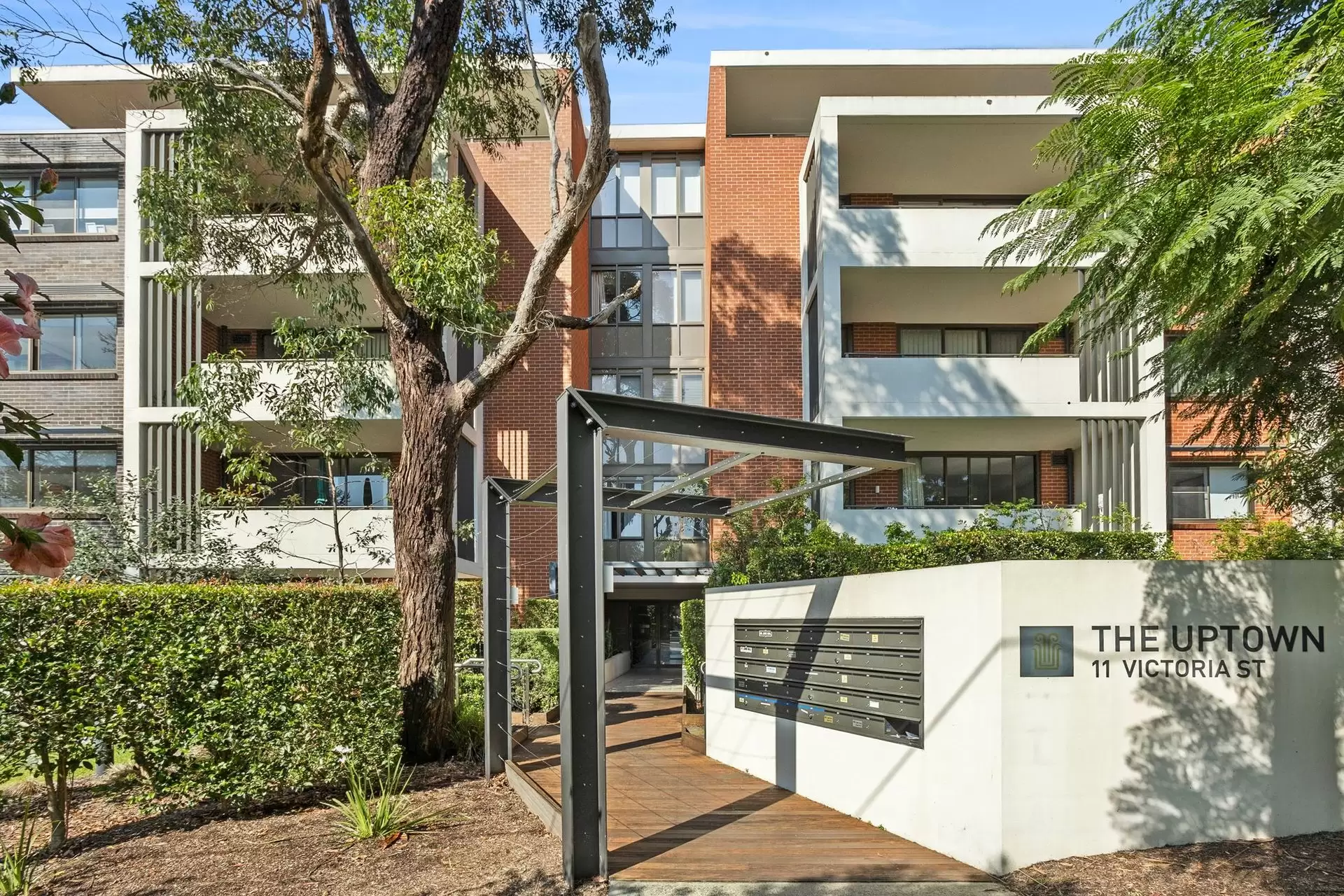 1/11 Victoria Street, Roseville Sold by Shead Property - image 1