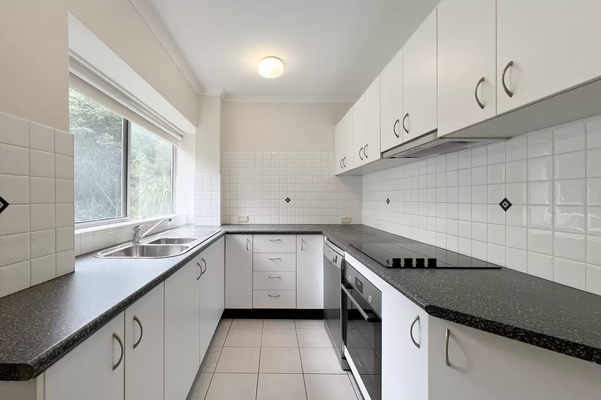 Chatswood Leased by Shead Property - image 1