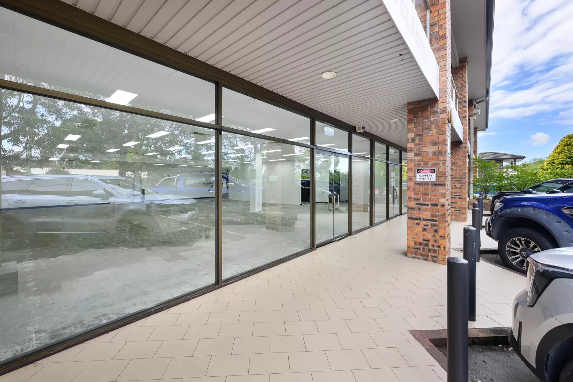 Willoughby Leased by Shead Property - image 1