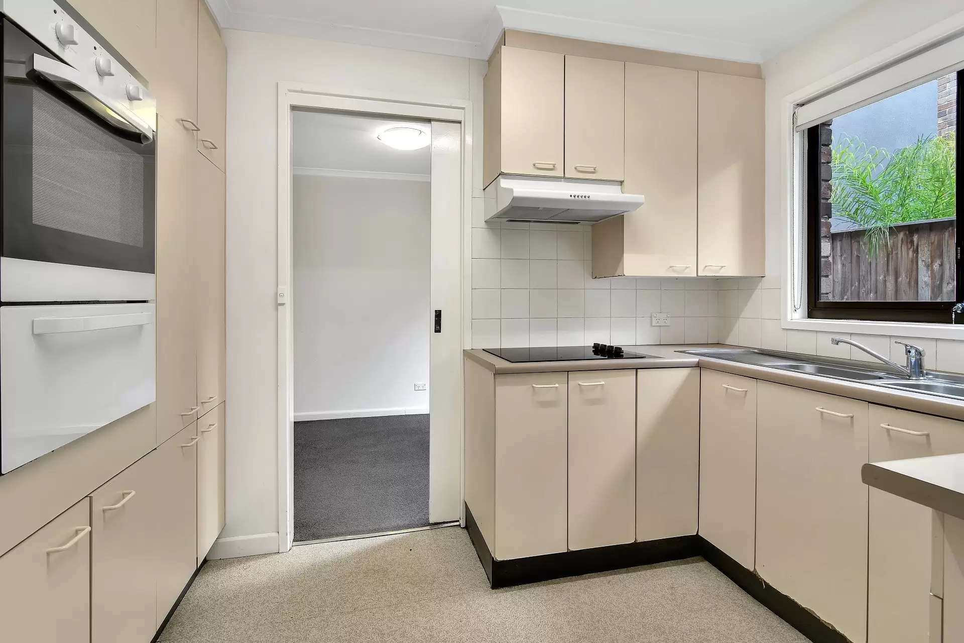 Camperdown Leased by Shead Property - image 1