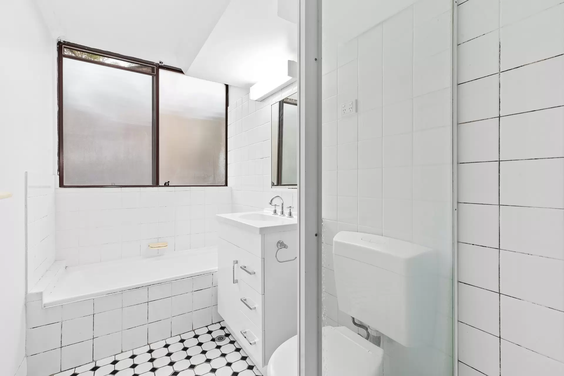 Chatswood Leased by Shead Property - image 1