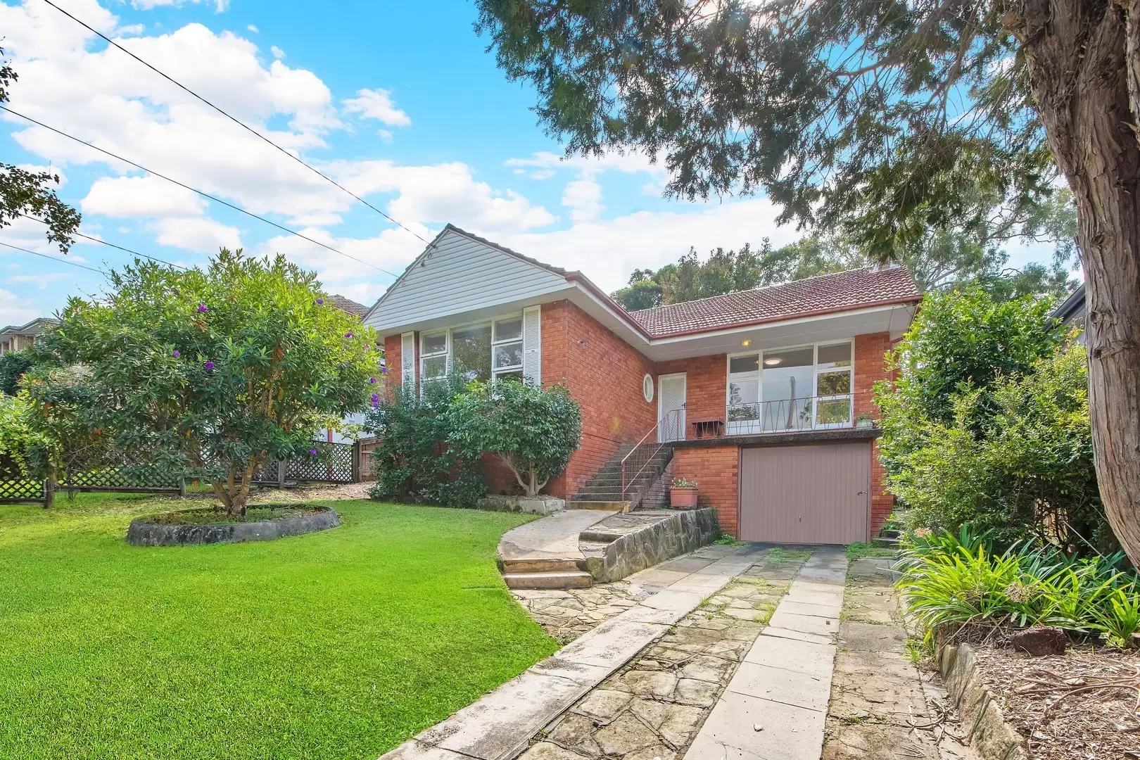 Riverview Leased by Shead Property - image 1