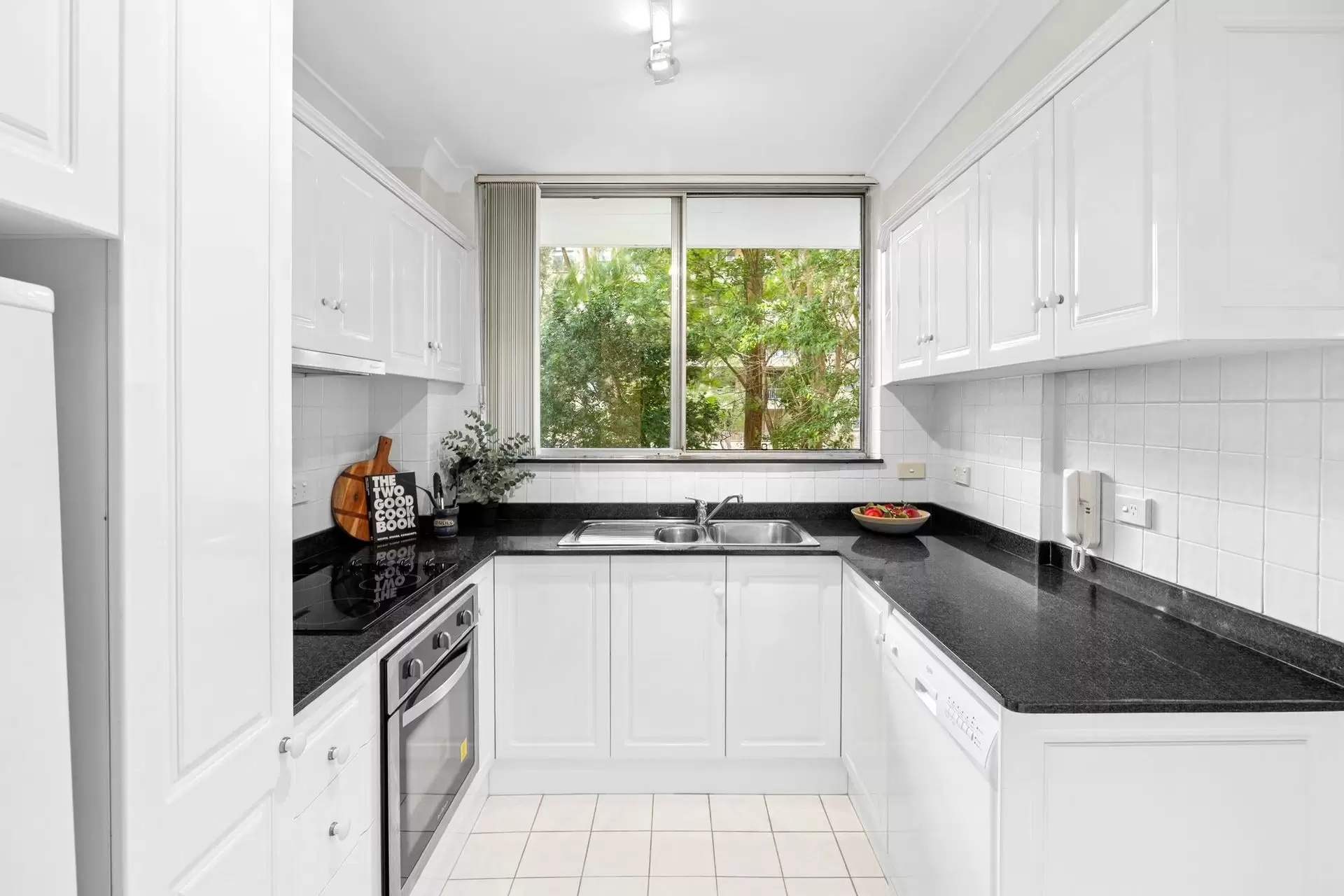 7/5 Broughton Road, Artarmon Sold by Shead Property - image 1