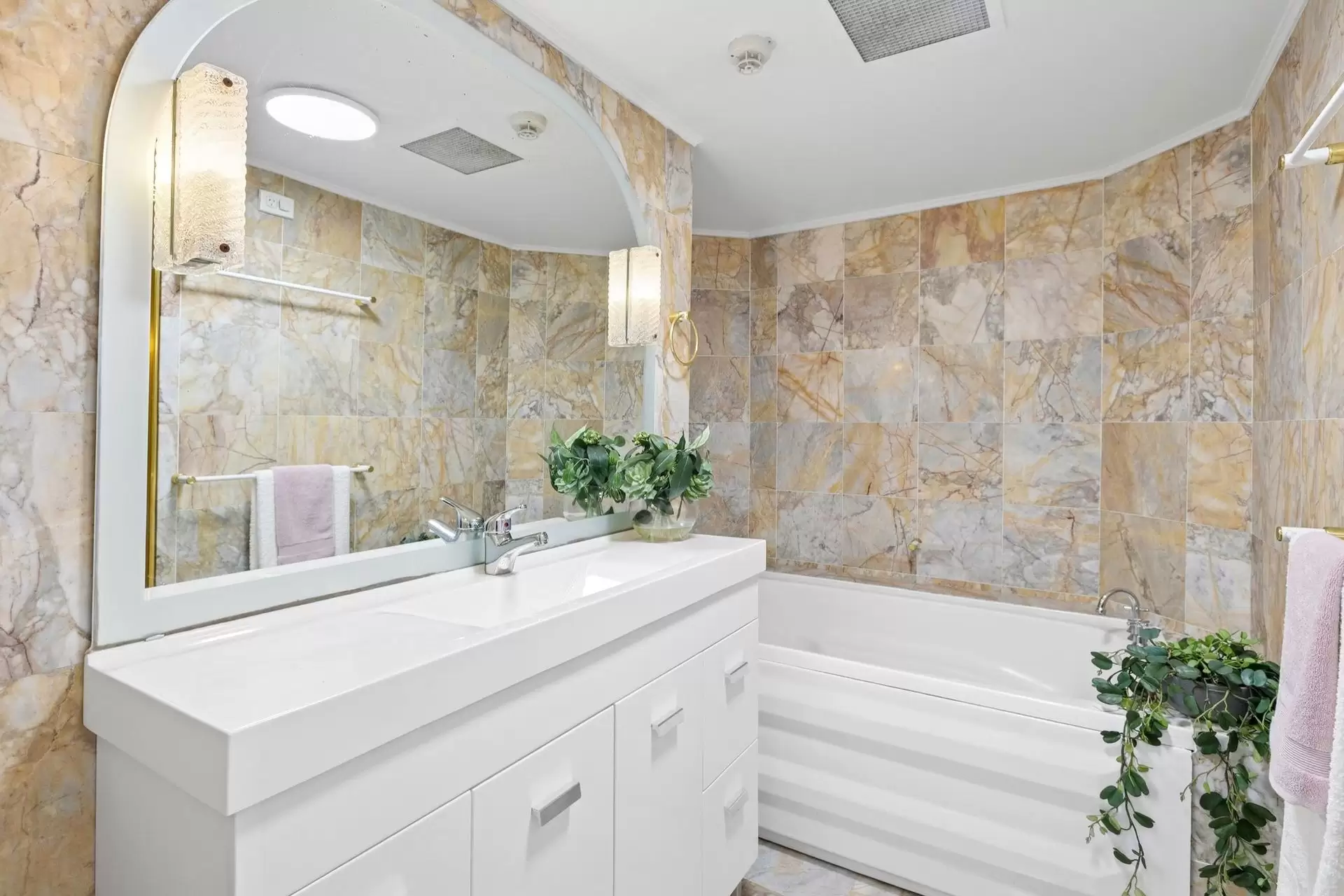 5H/1 Francis Road, Artarmon Sold by Shead Property - image 1