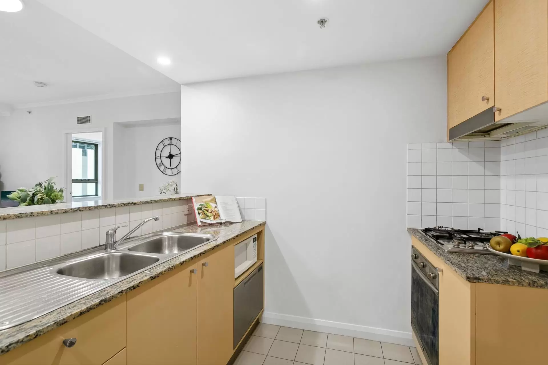 321/2A Help Street, Chatswood Sold by Shead Property - image 1