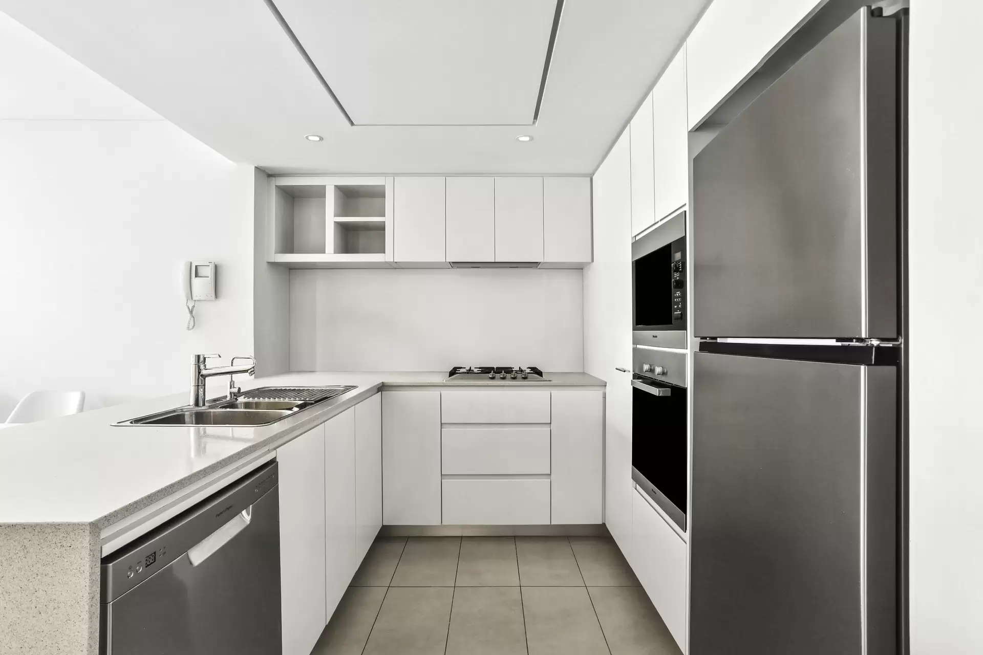 302/1 Cambridge Lane, Chatswood Sold by Shead Property - image 1