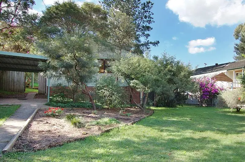 38 Fitzpatrick Avenue East, Frenchs Forest Sold by Shead Property - image 1