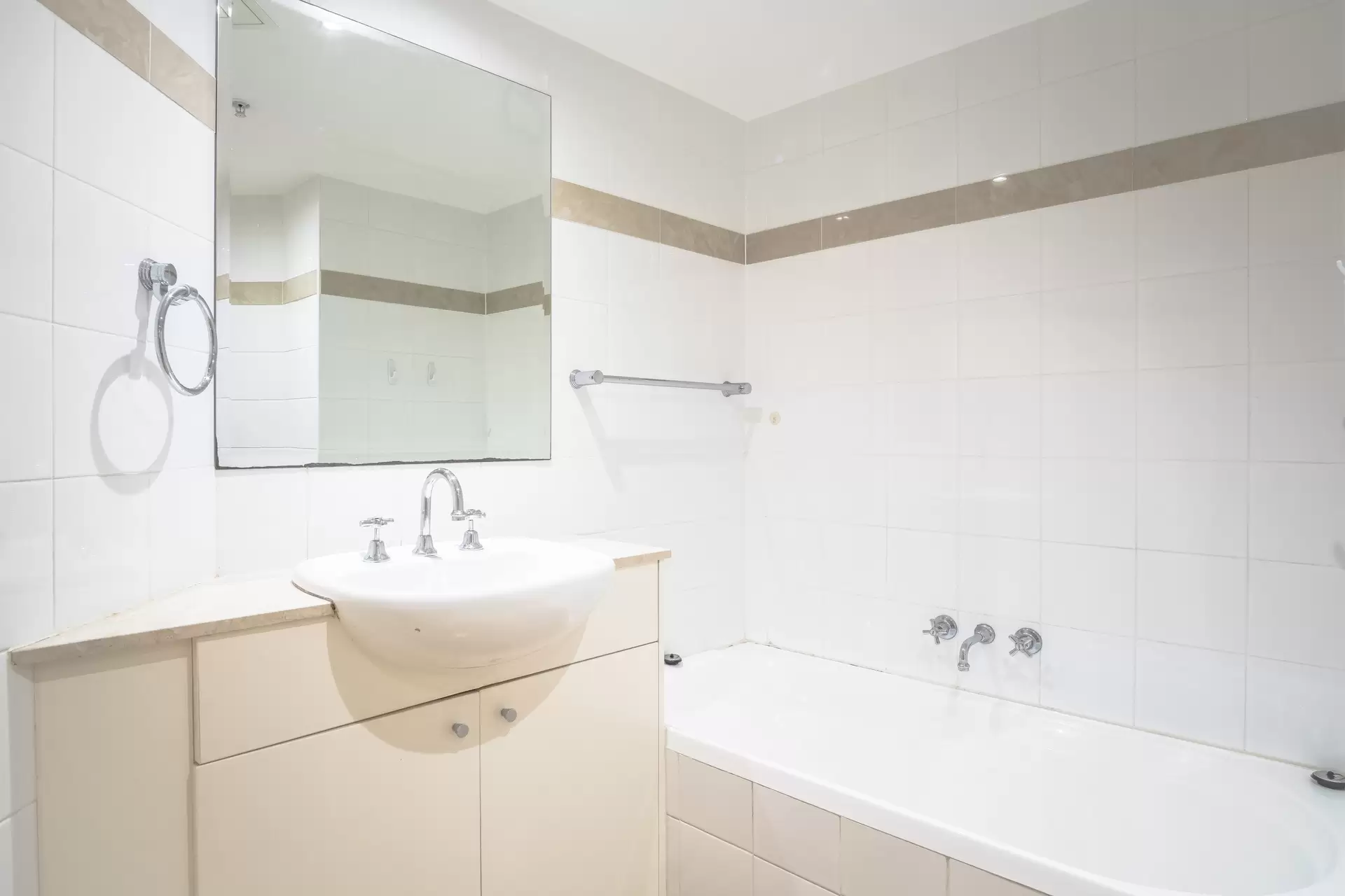 Chatswood Leased by Shead Property - image 1