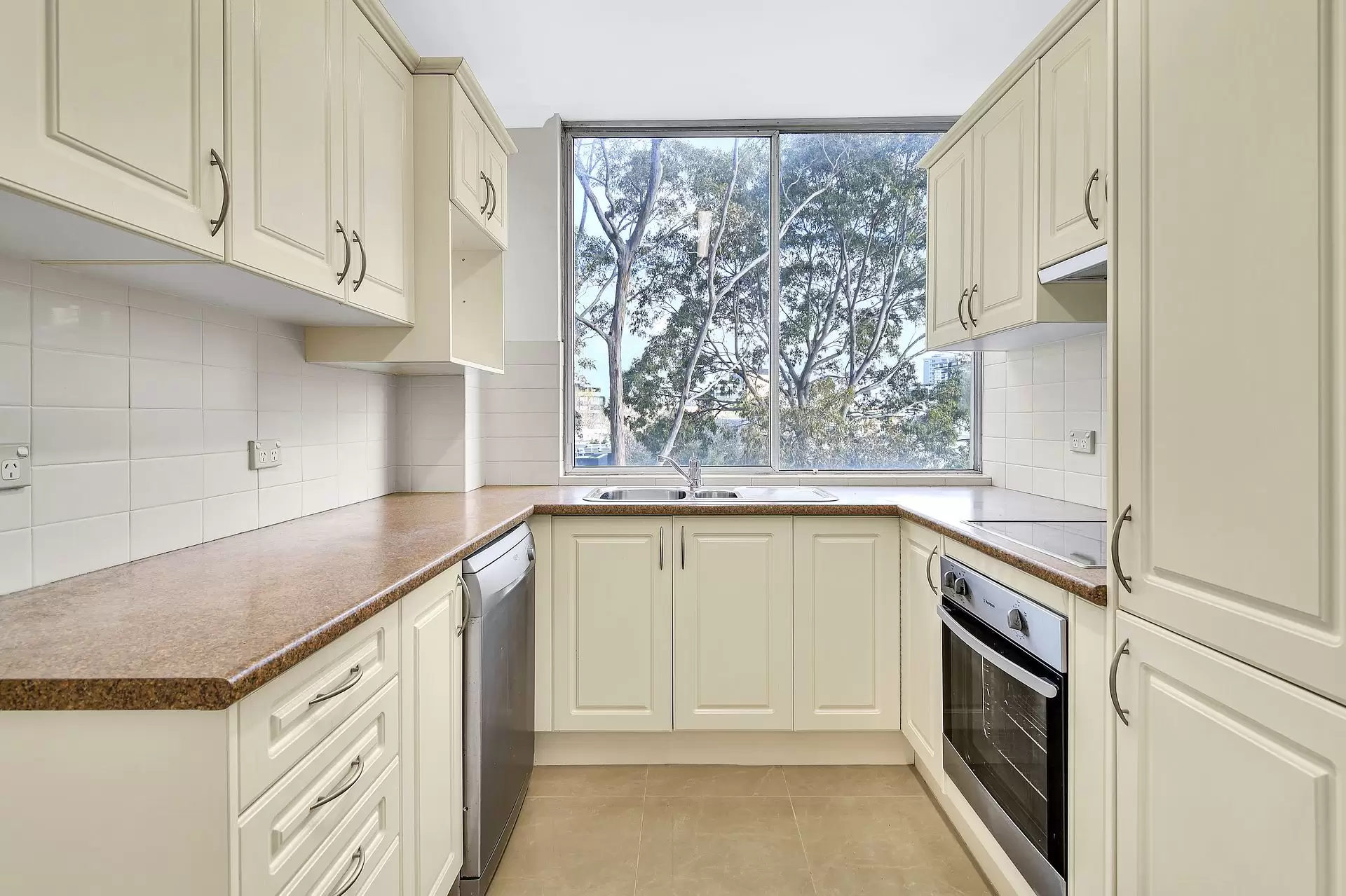 Naremburn Leased by Shead Property - image 1