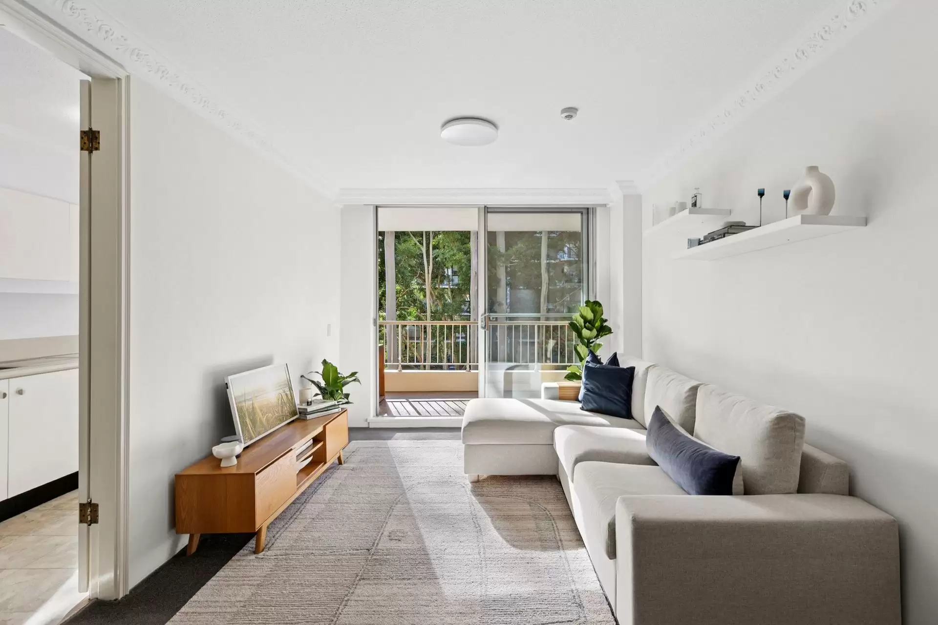 102/4 Francis Road, Artarmon Sold by Shead Property - image 1