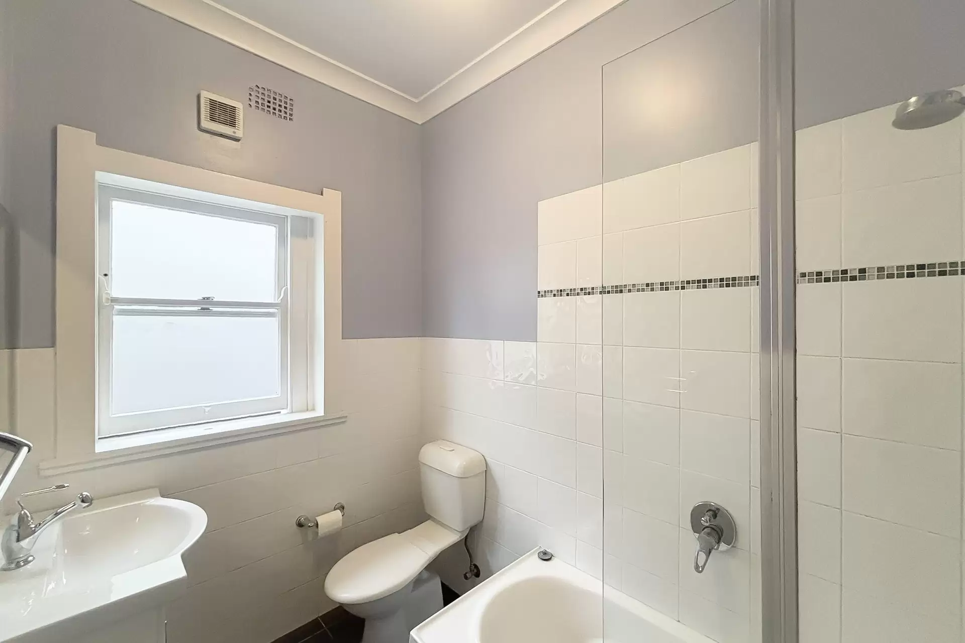 Artarmon Leased by Shead Property - image 1