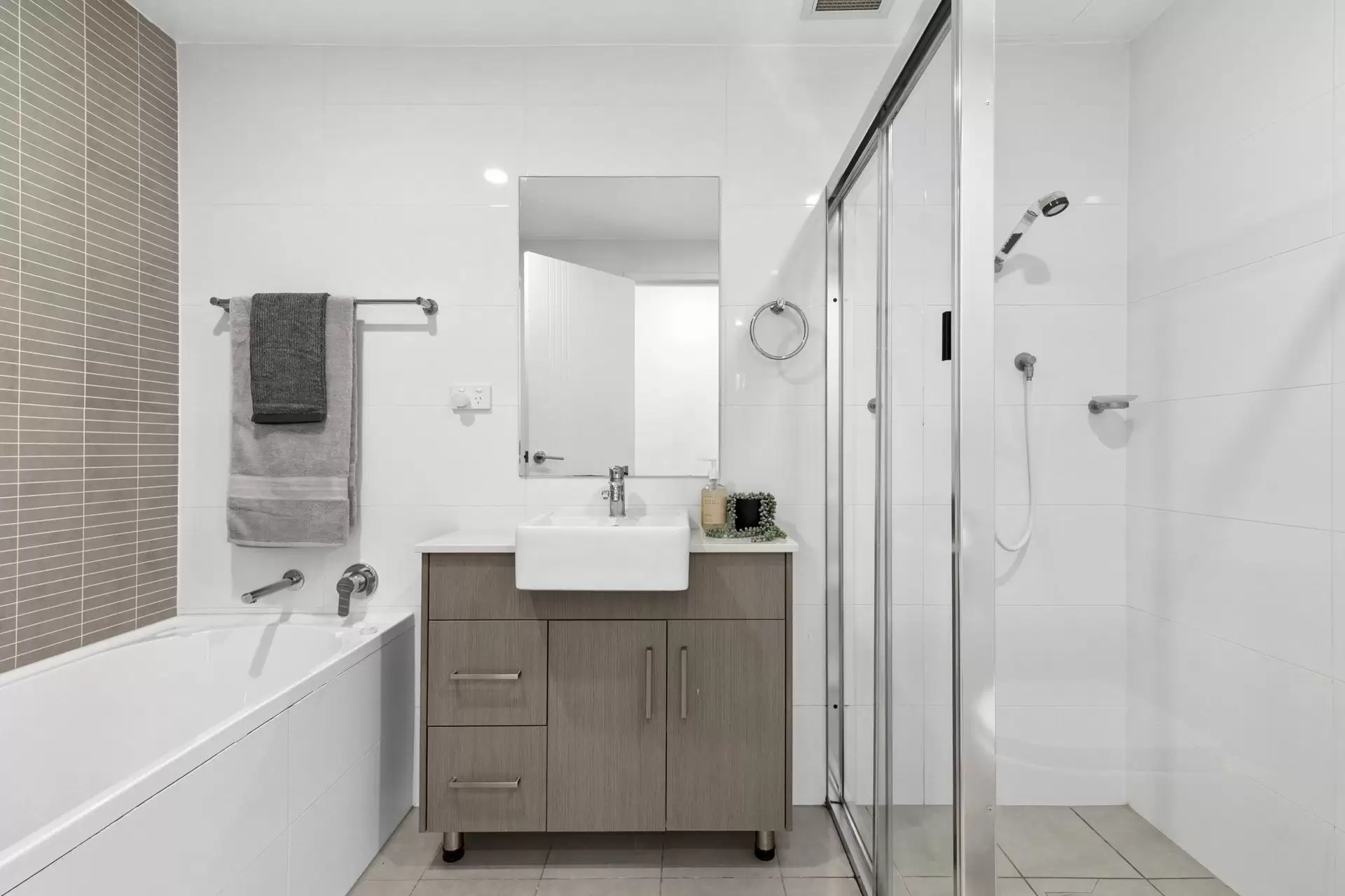 9/626 Mowbray Road, Lane Cove Sold by Shead Property - image 1