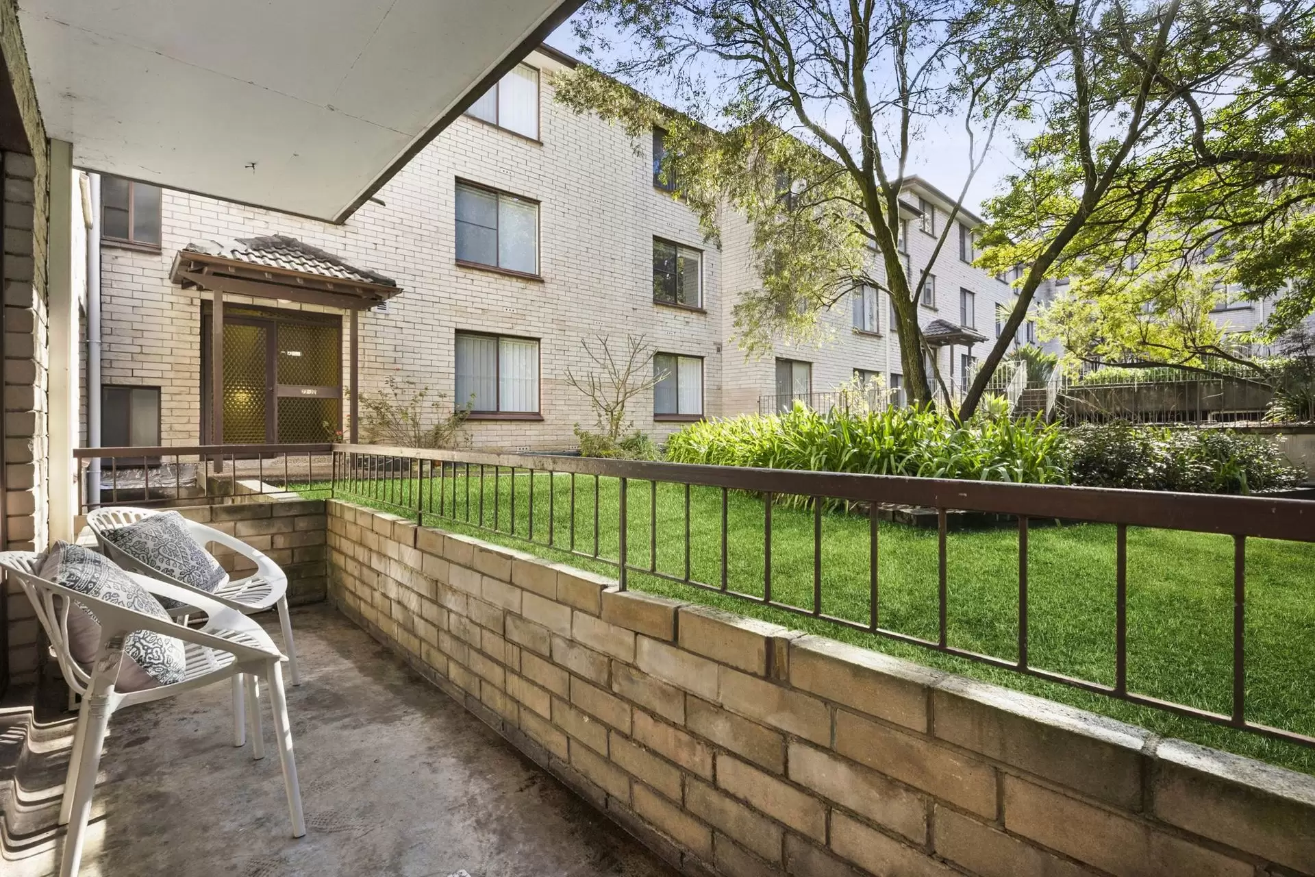 30/2 Barton Road, Artarmon Sold by Shead Property - image 1