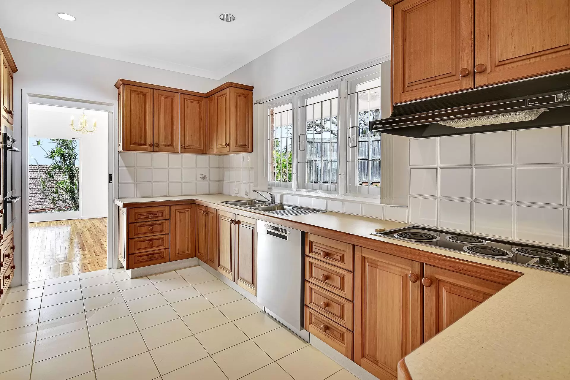 Castlecrag Leased by Shead Property - image 1