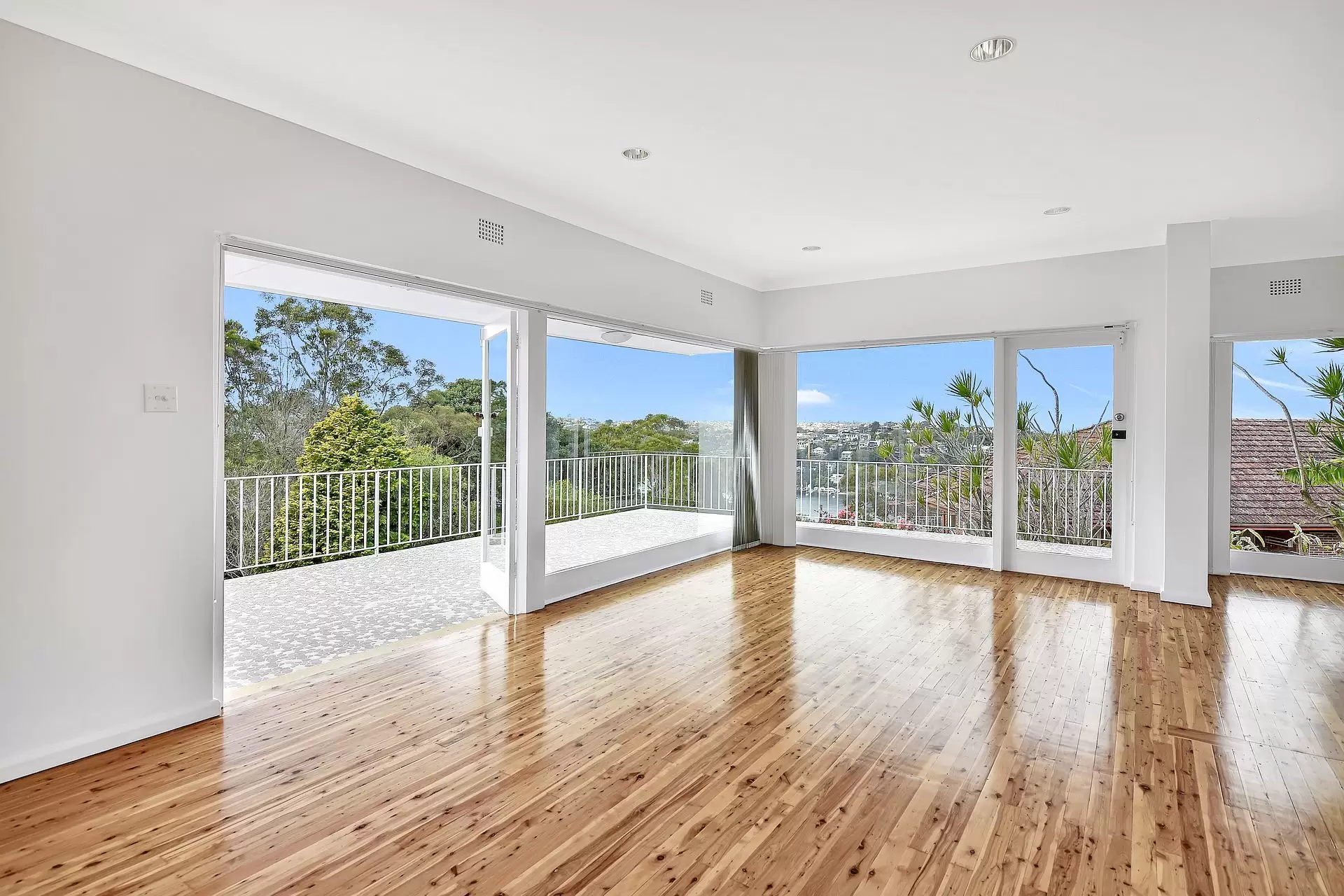 Castlecrag Leased by Shead Property - image 1