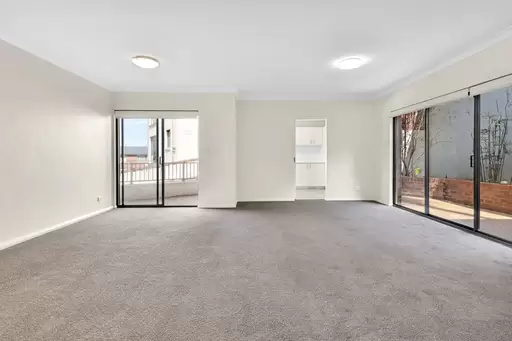 Neutral Bay Leased by Shead Property