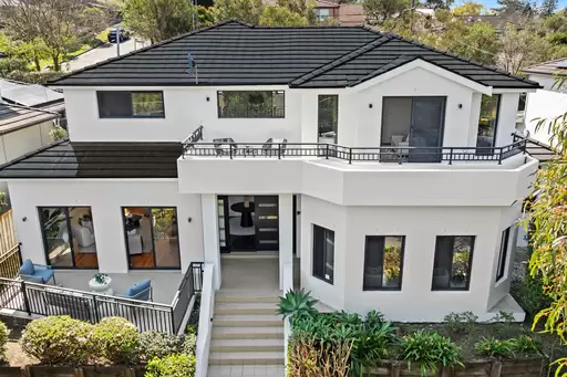 17 Small Street, Willoughby Sold by Shead Property