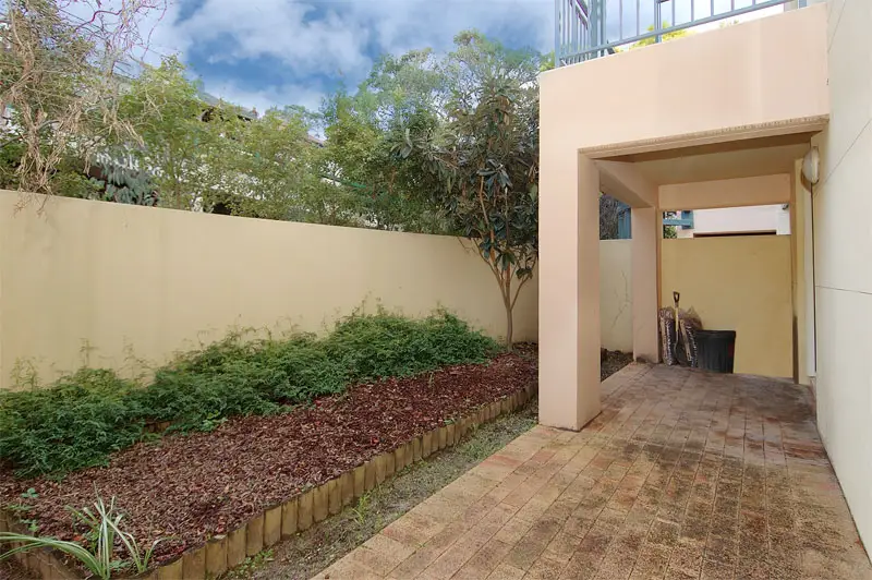 2/12 King Street, Wollstonecraft Sold by Shead Property - image 1