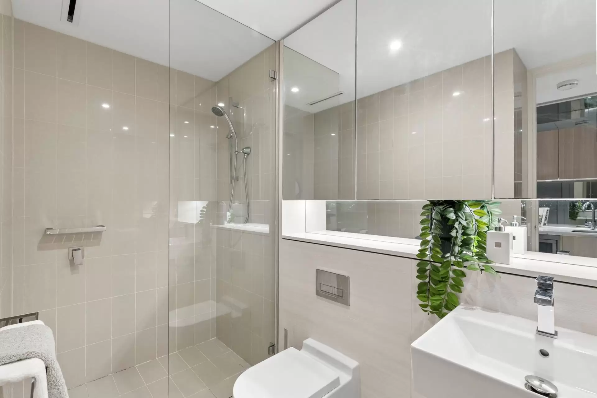 113/211 Pacific Highway, North Sydney Sold by Shead Property - image 1