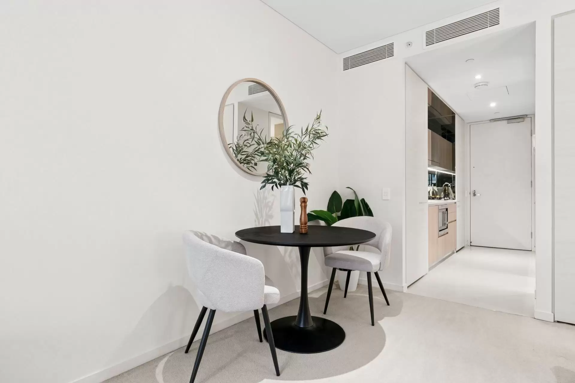 113/211 Pacific Highway, North Sydney Sold by Shead Property - image 1