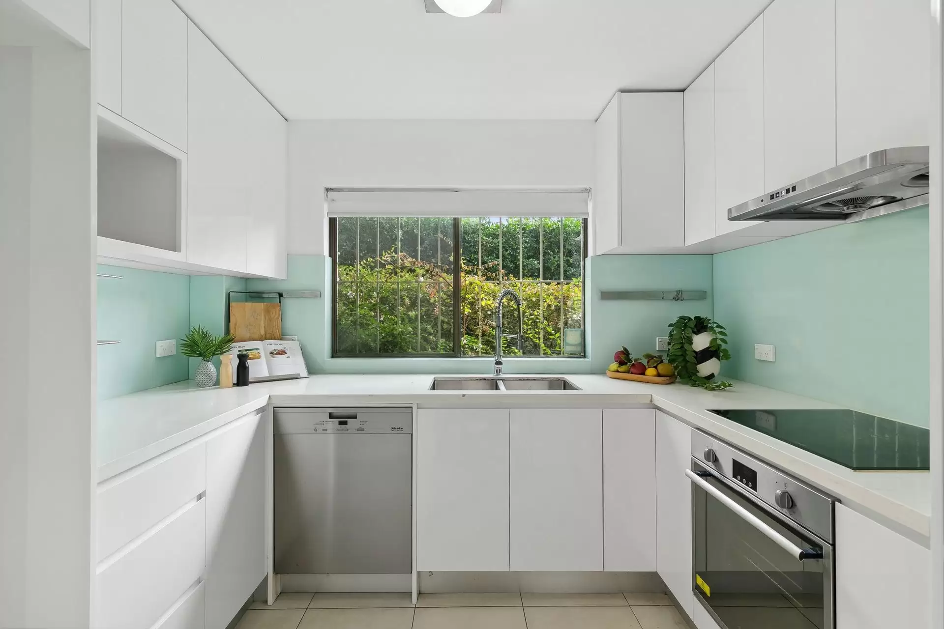 9/10-12 Eric Road, Artarmon Sold by Shead Property - image 1