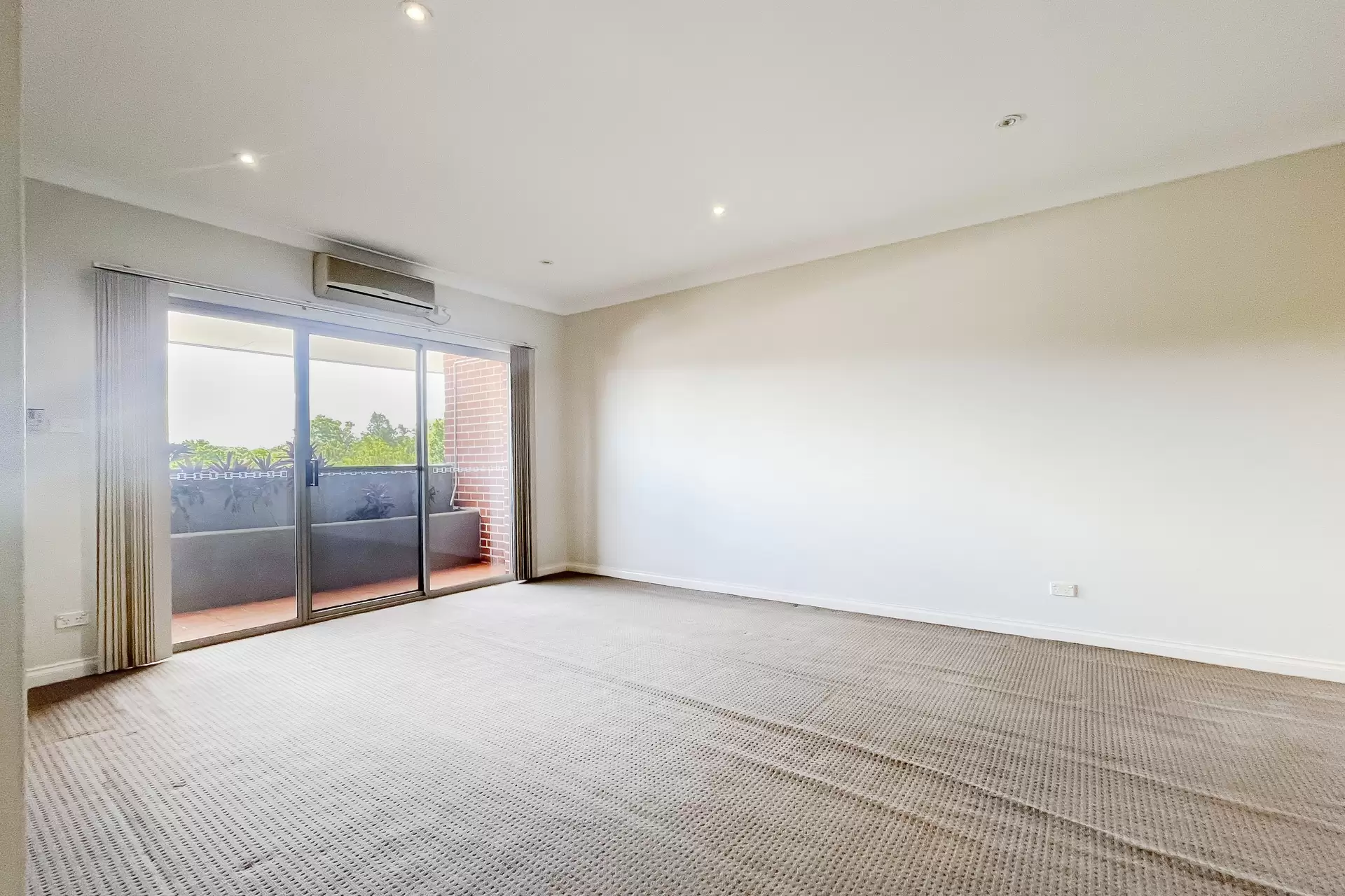 Chatswood Leased by Shead Property - image 1