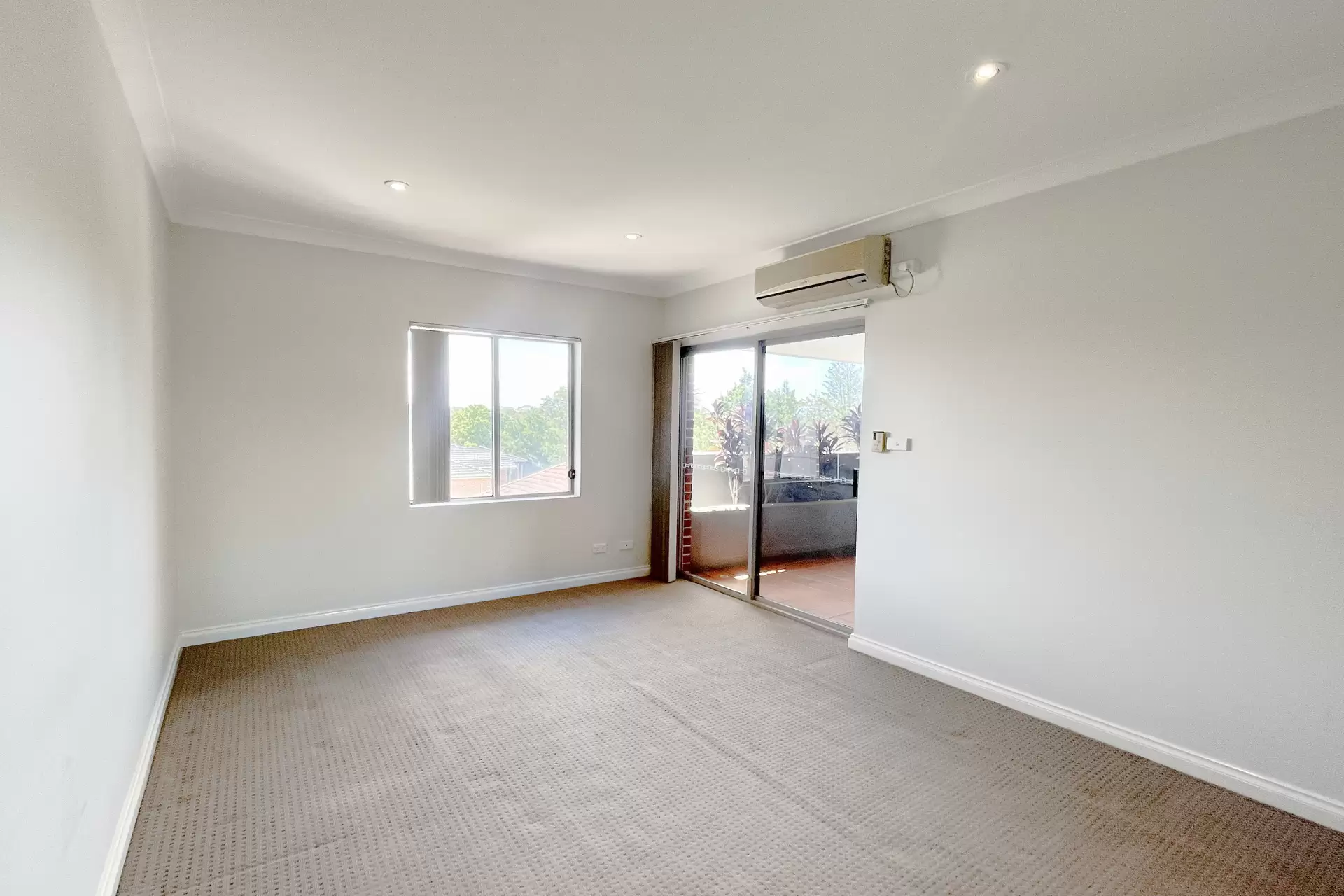 Chatswood Leased by Shead Property - image 1
