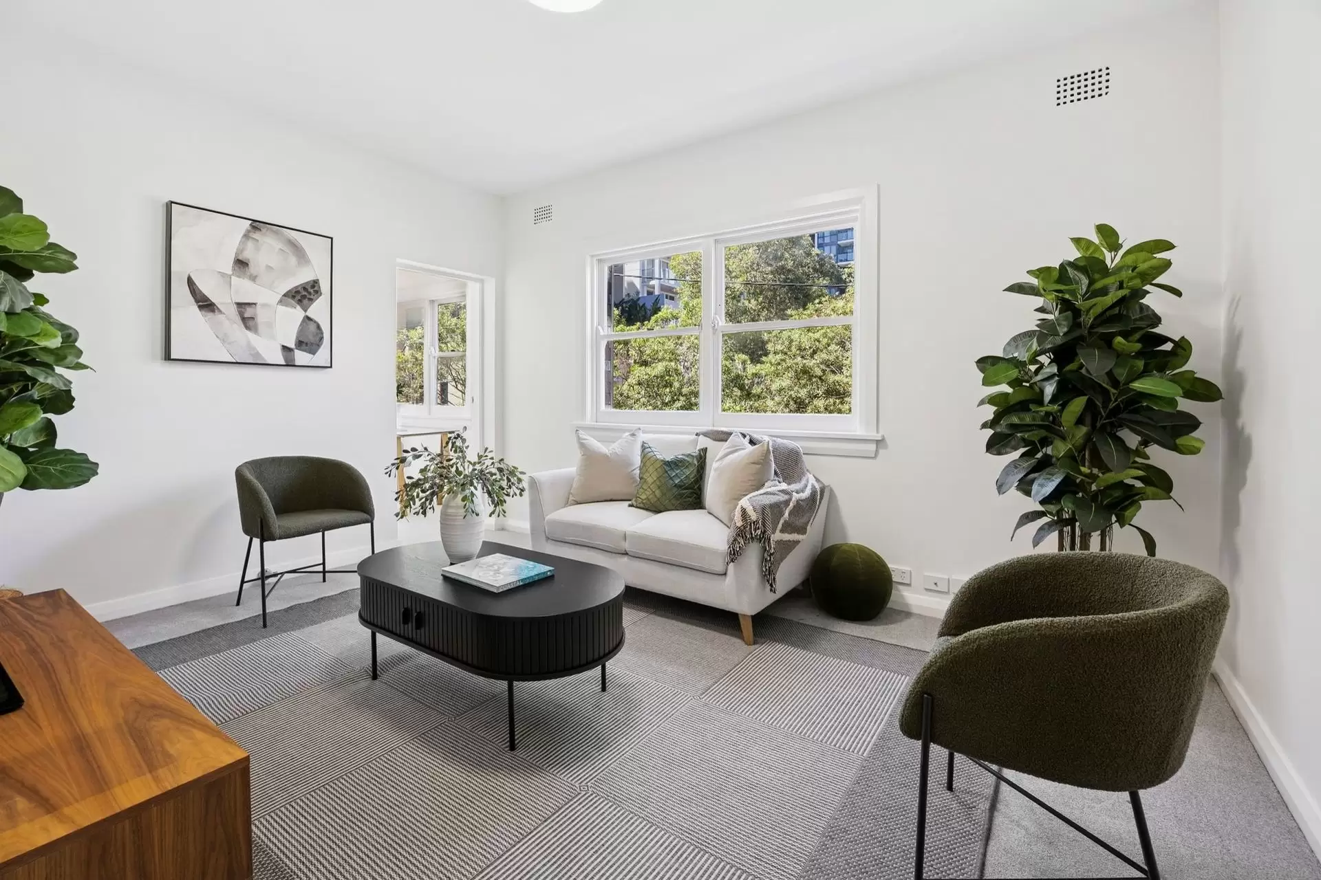 4/17 Doohat Avenue, North Sydney Sold by Shead Property - image 1