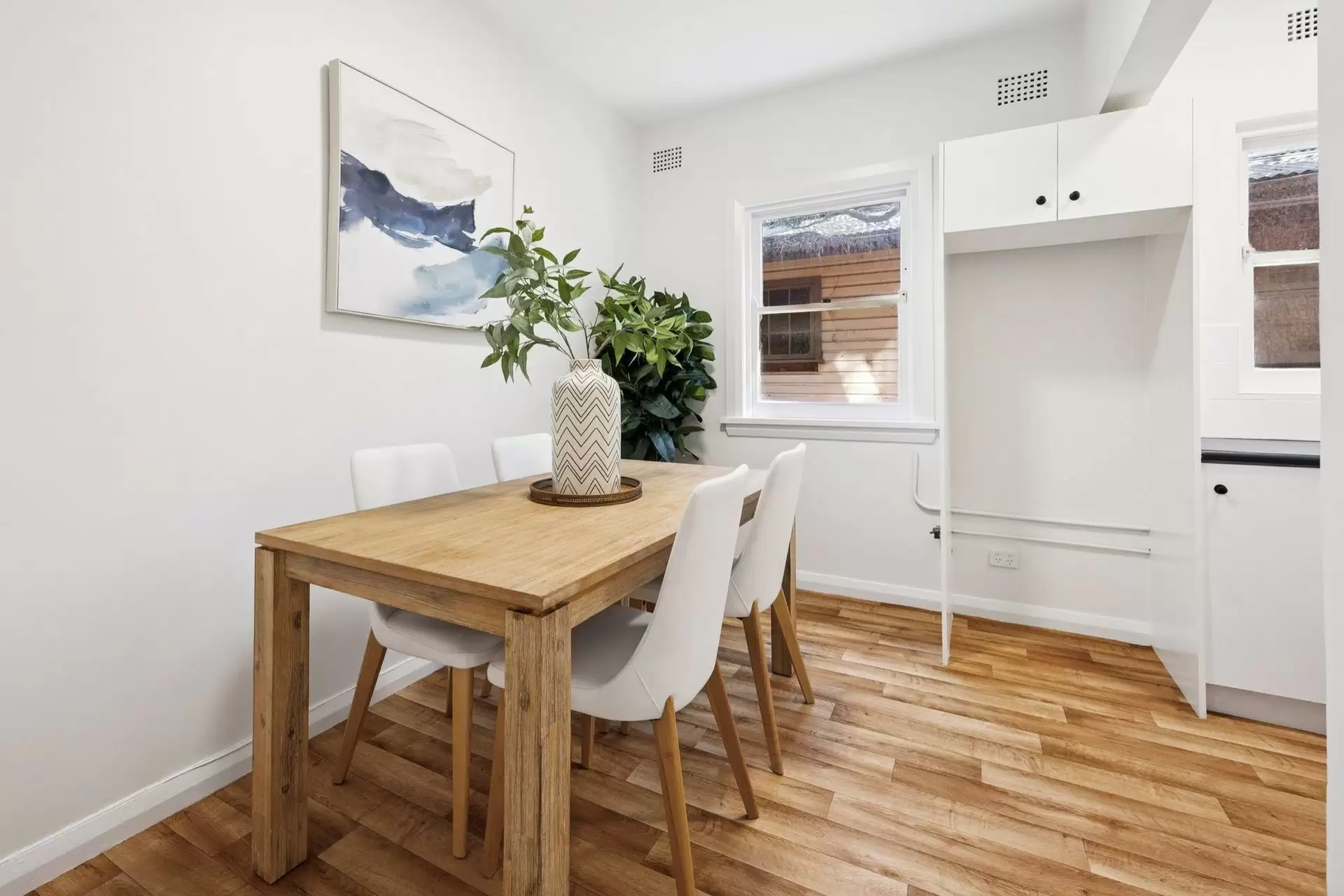 4/17 Doohat Avenue, North Sydney Sold by Shead Property - image 1