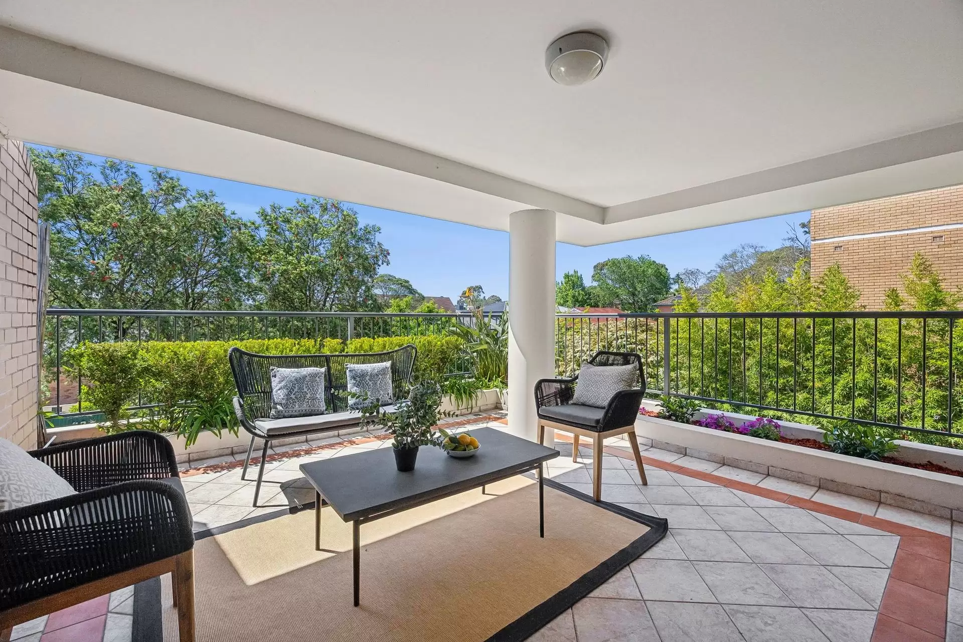 8/239 Victoria Avenue, Chatswood Sold by Shead Property - image 1
