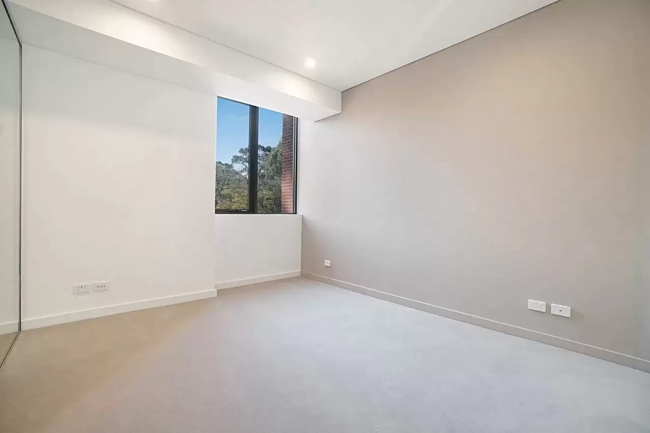 Roseville Leased by Shead Property - image 1