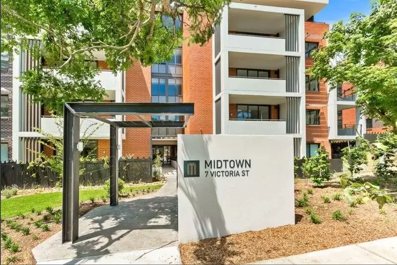 Roseville Leased by Shead Property - image 1
