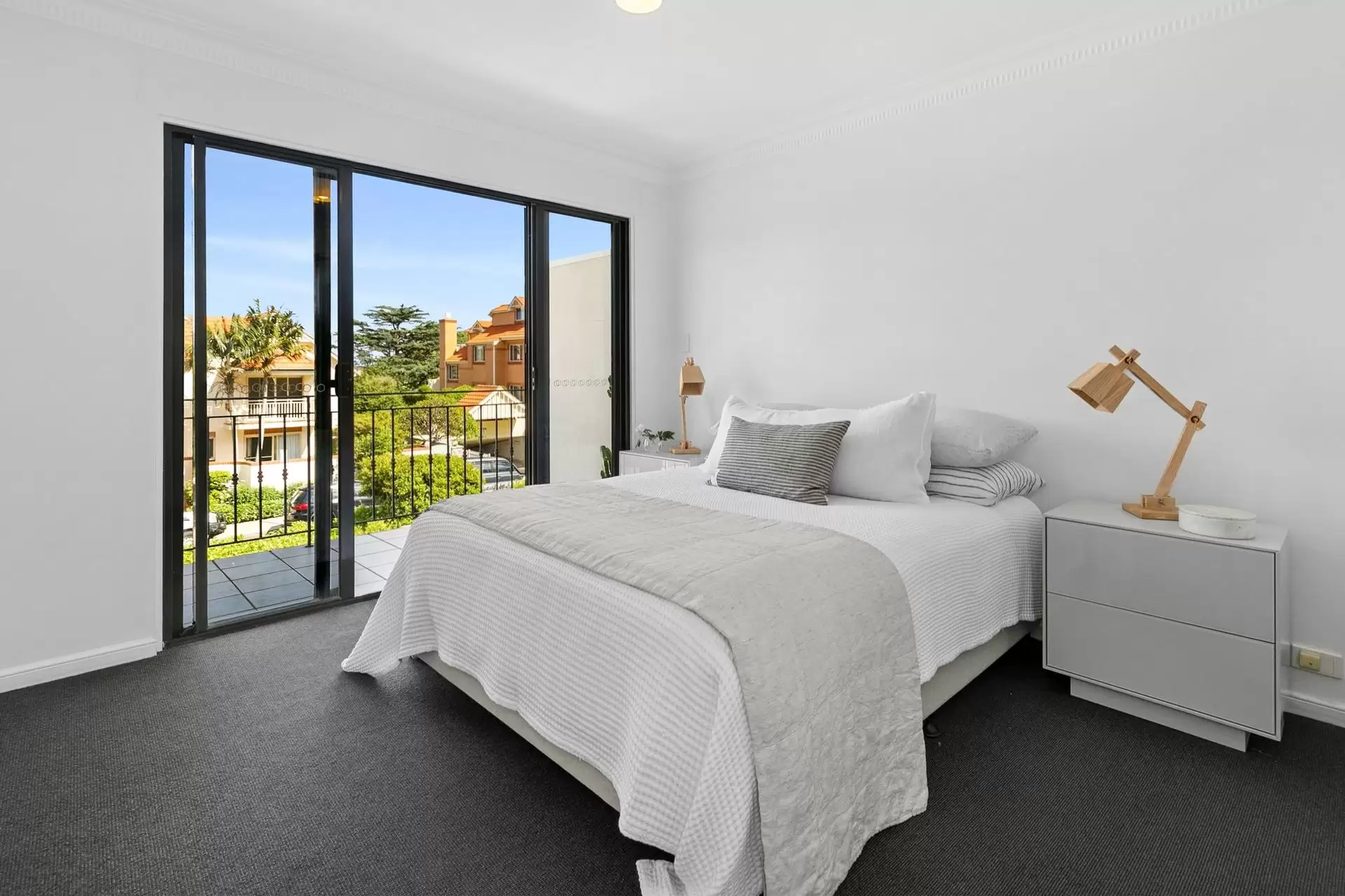 1/103 Cowles Road, Mosman Sold by Shead Property - image 1
