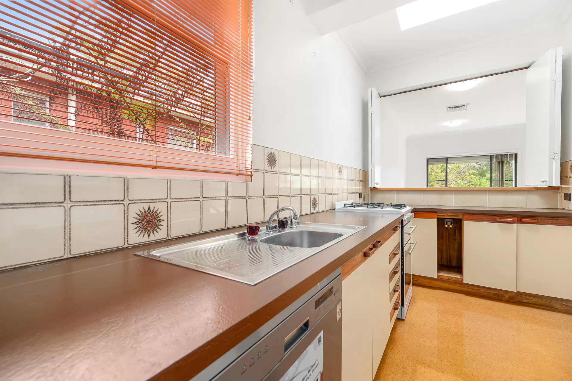 Chatswood Leased by Shead Property - image 1