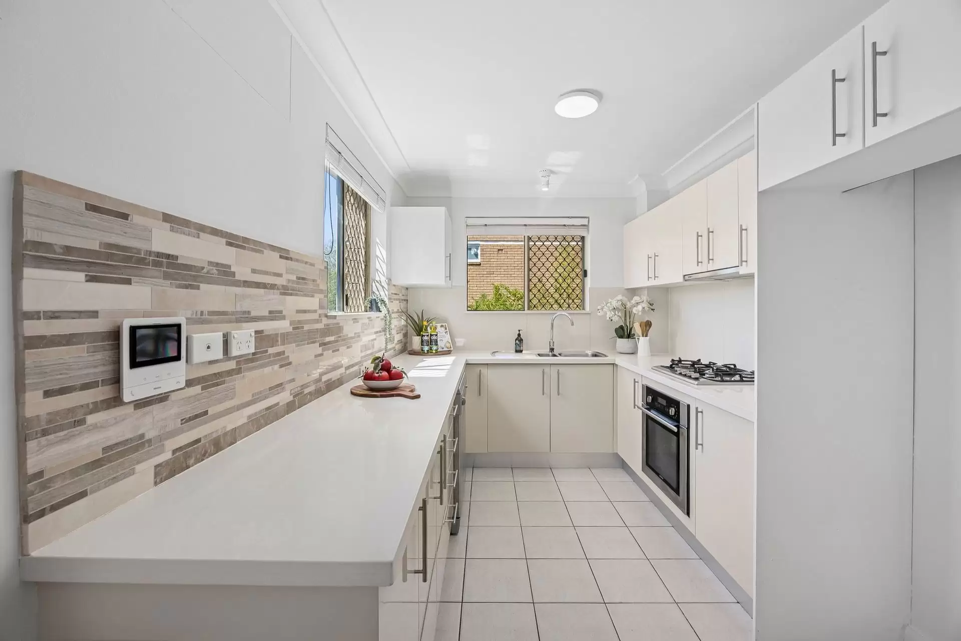 Chatswood Leased by Shead Property - image 1