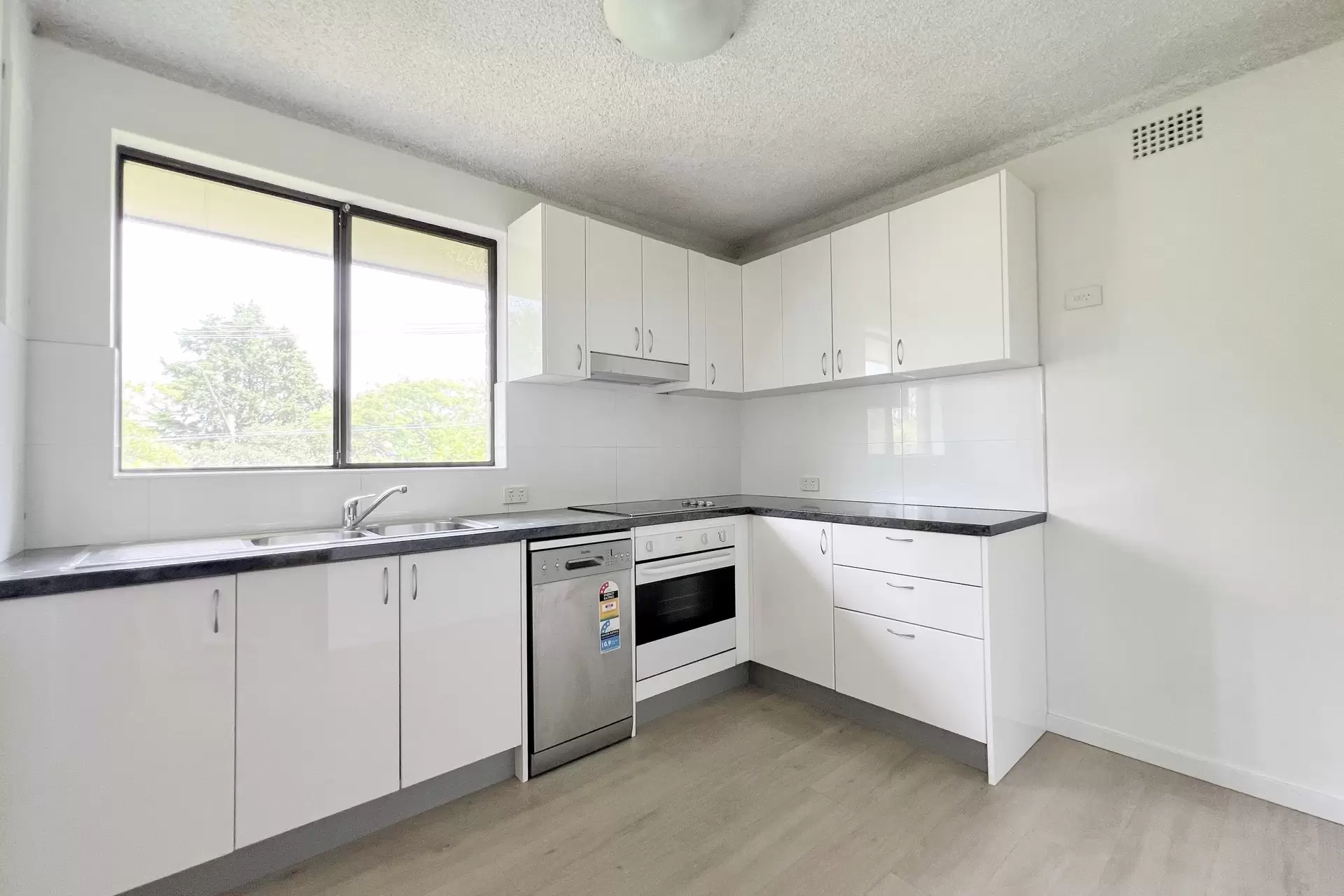 Wollstonecraft Leased by Shead Property - image 1