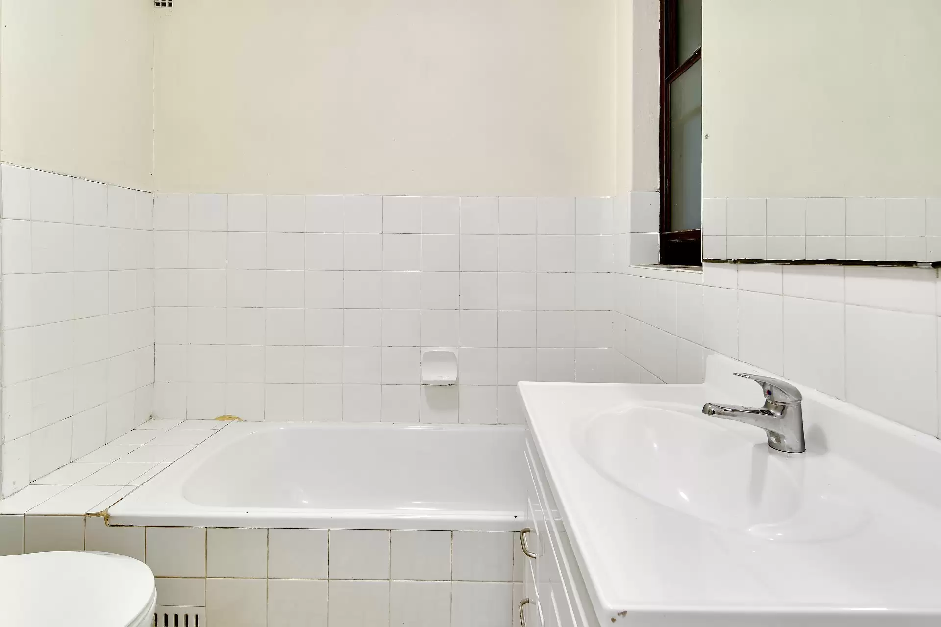 Eastwood Leased by Shead Property - image 1