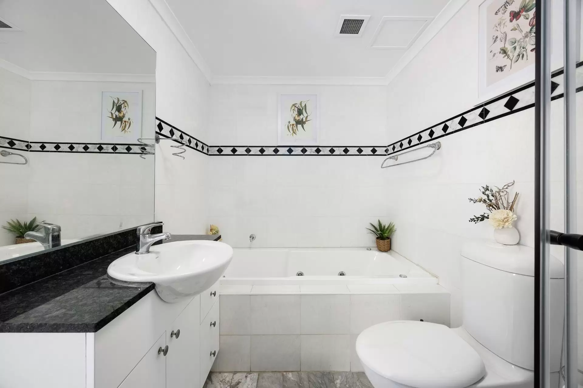 194/1 Katherine Street, Chatswood Sold by Shead Property - image 1