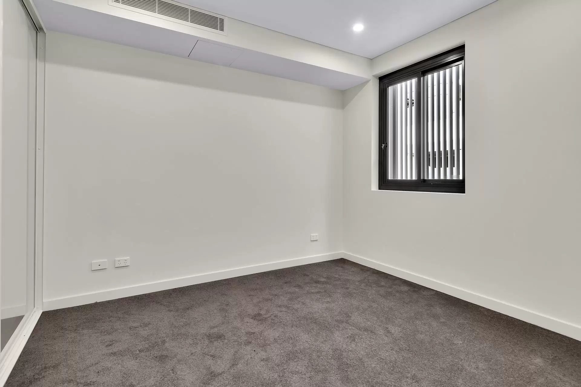 Crows Nest Leased by Shead Property - image 1