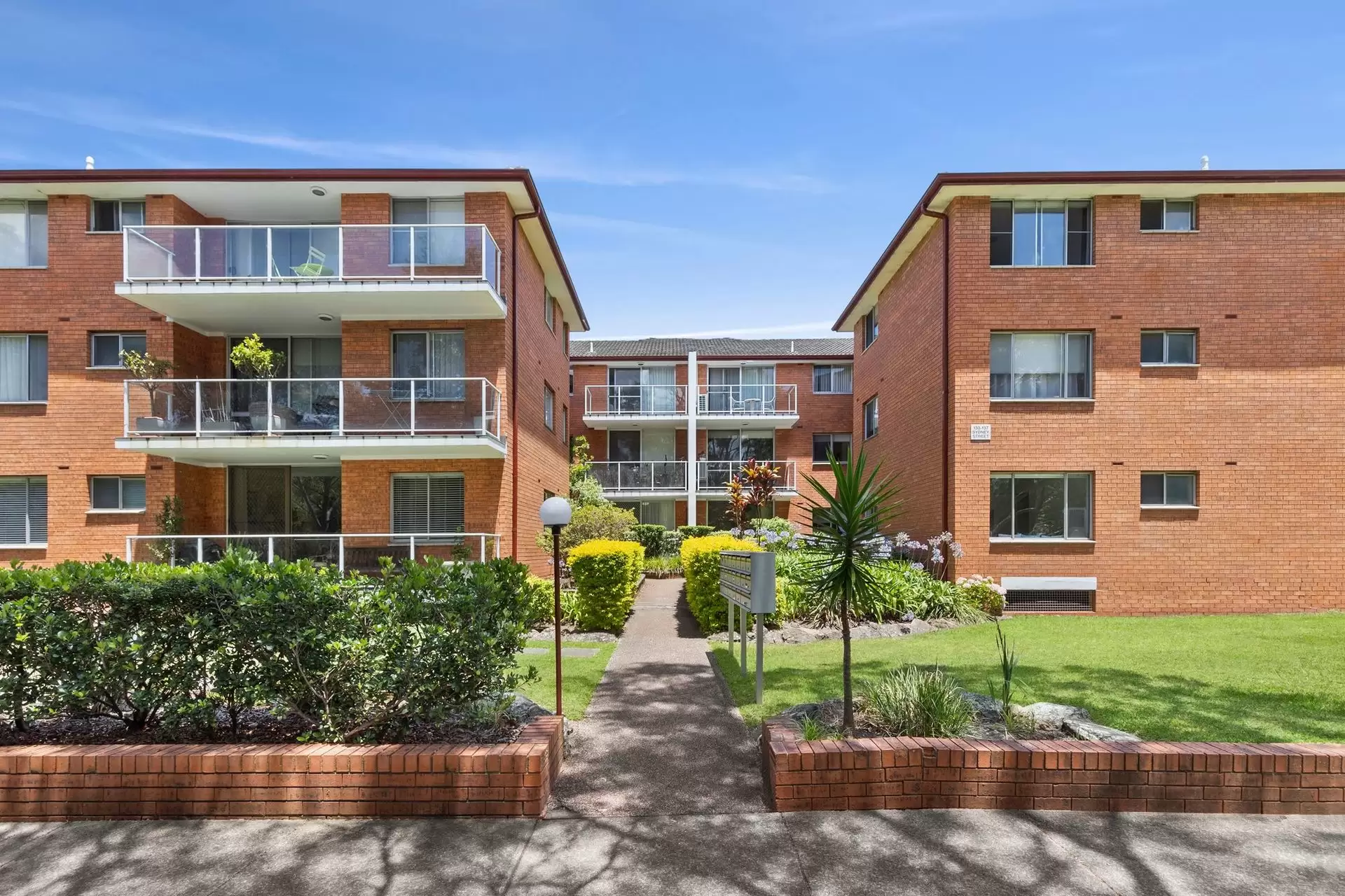Willoughby Leased by Shead Property - image 1