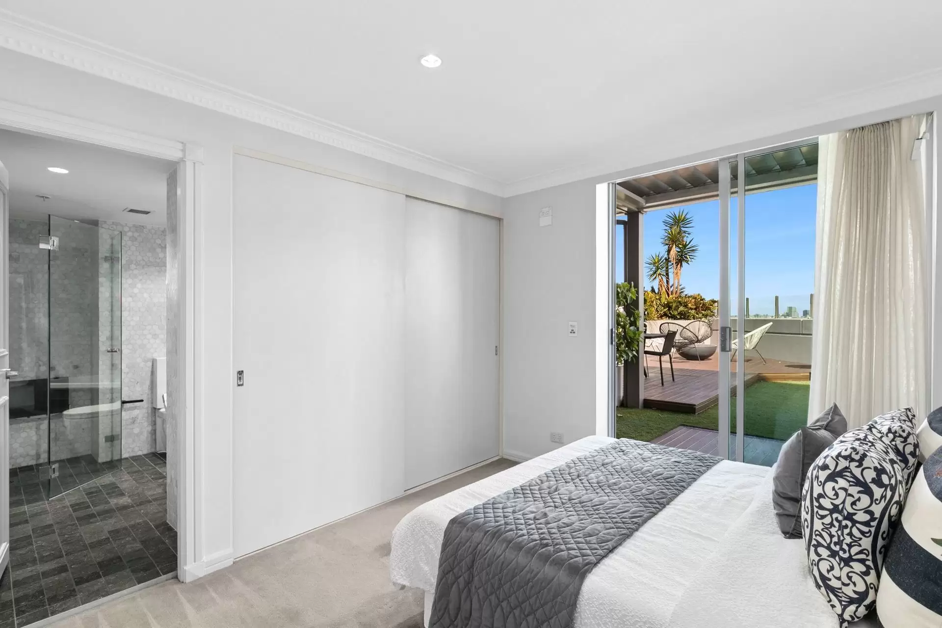 Chatswood Leased by Shead Property - image 1