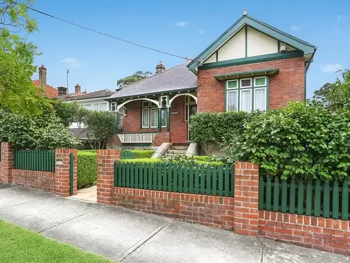 15 Violet Street, Chatswood Sold by Shead Property