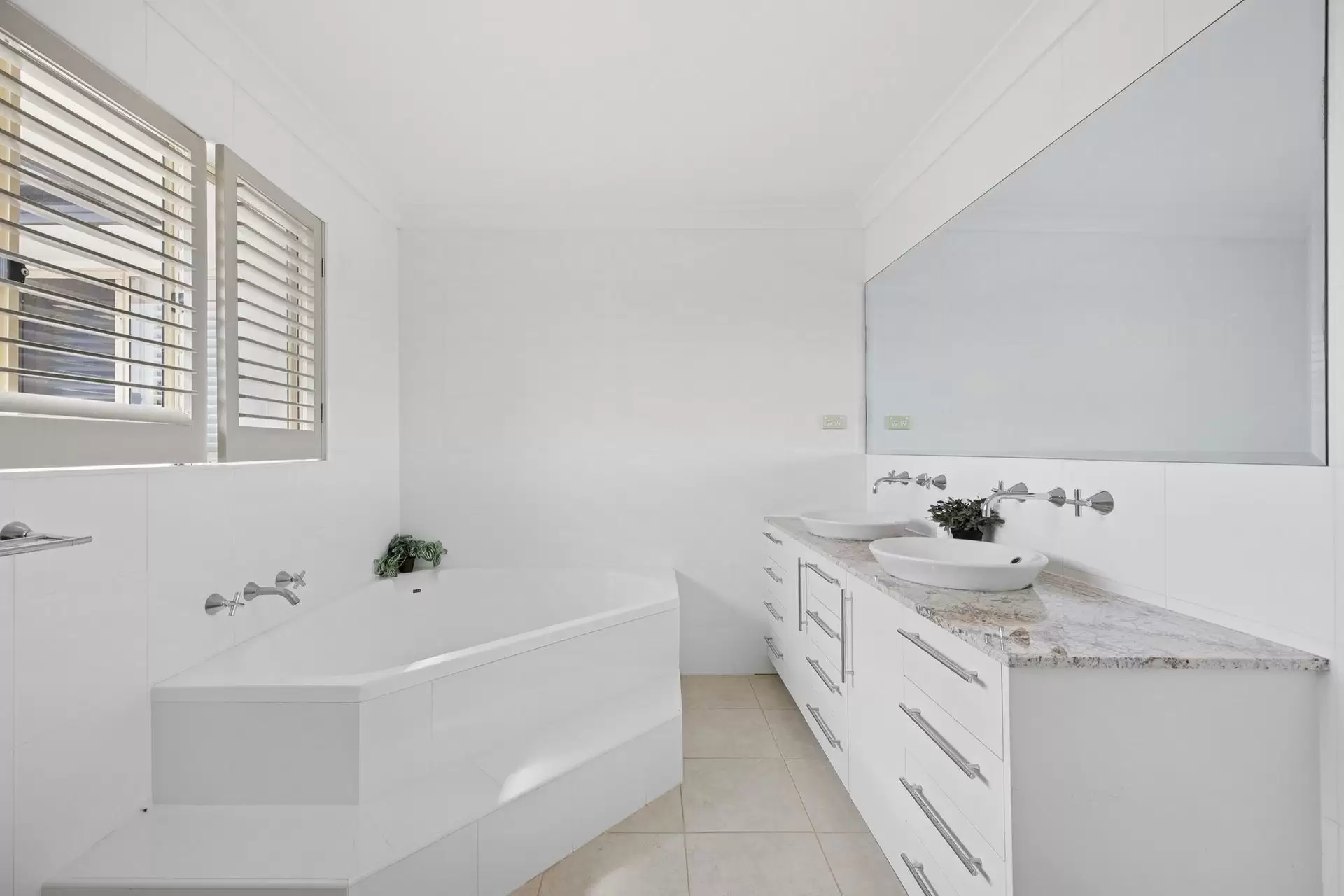 Chatswood Leased by Shead Property - image 1