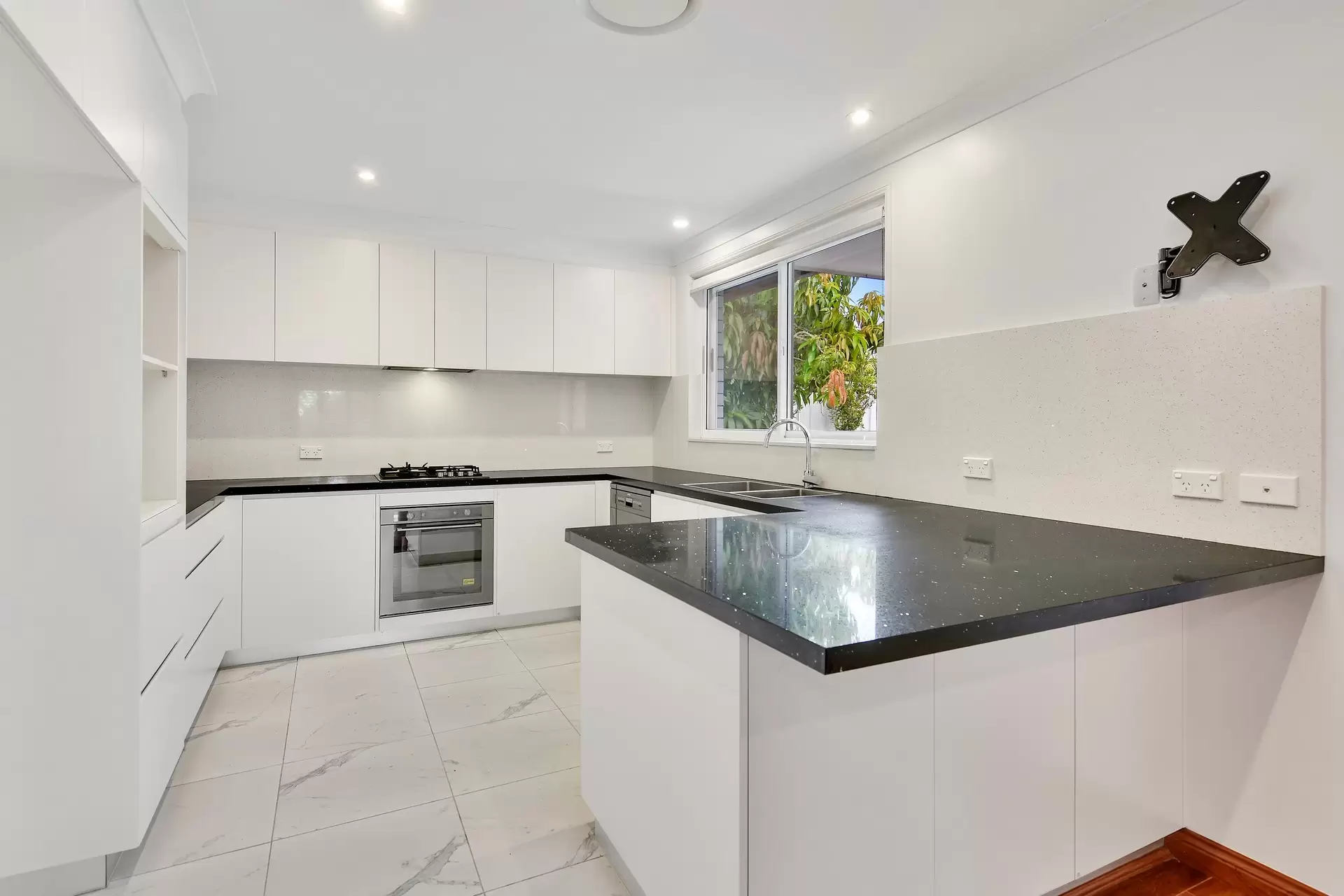 Eastwood Leased by Shead Property - image 1