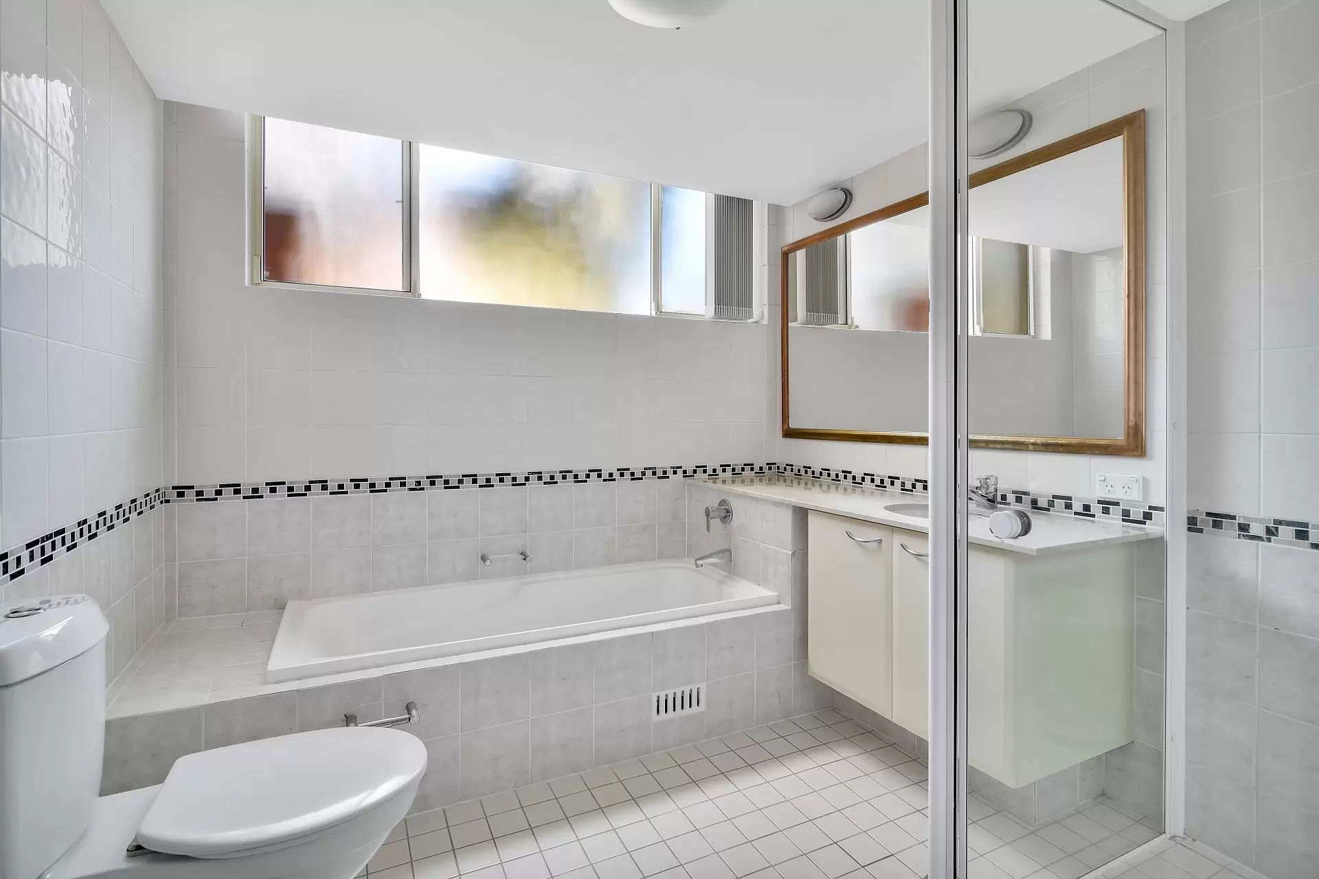 St Leonards Leased by Shead Property - image 1