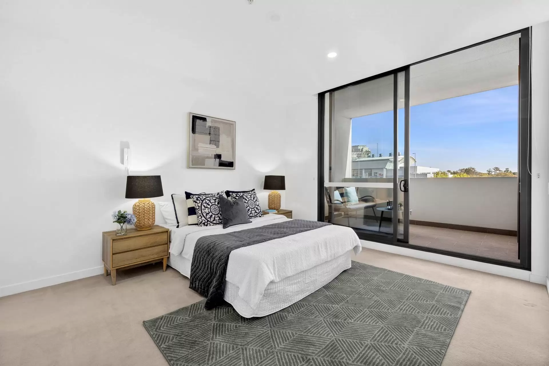 502/38C Albert Avenue, Chatswood Sold by Shead Property - image 1