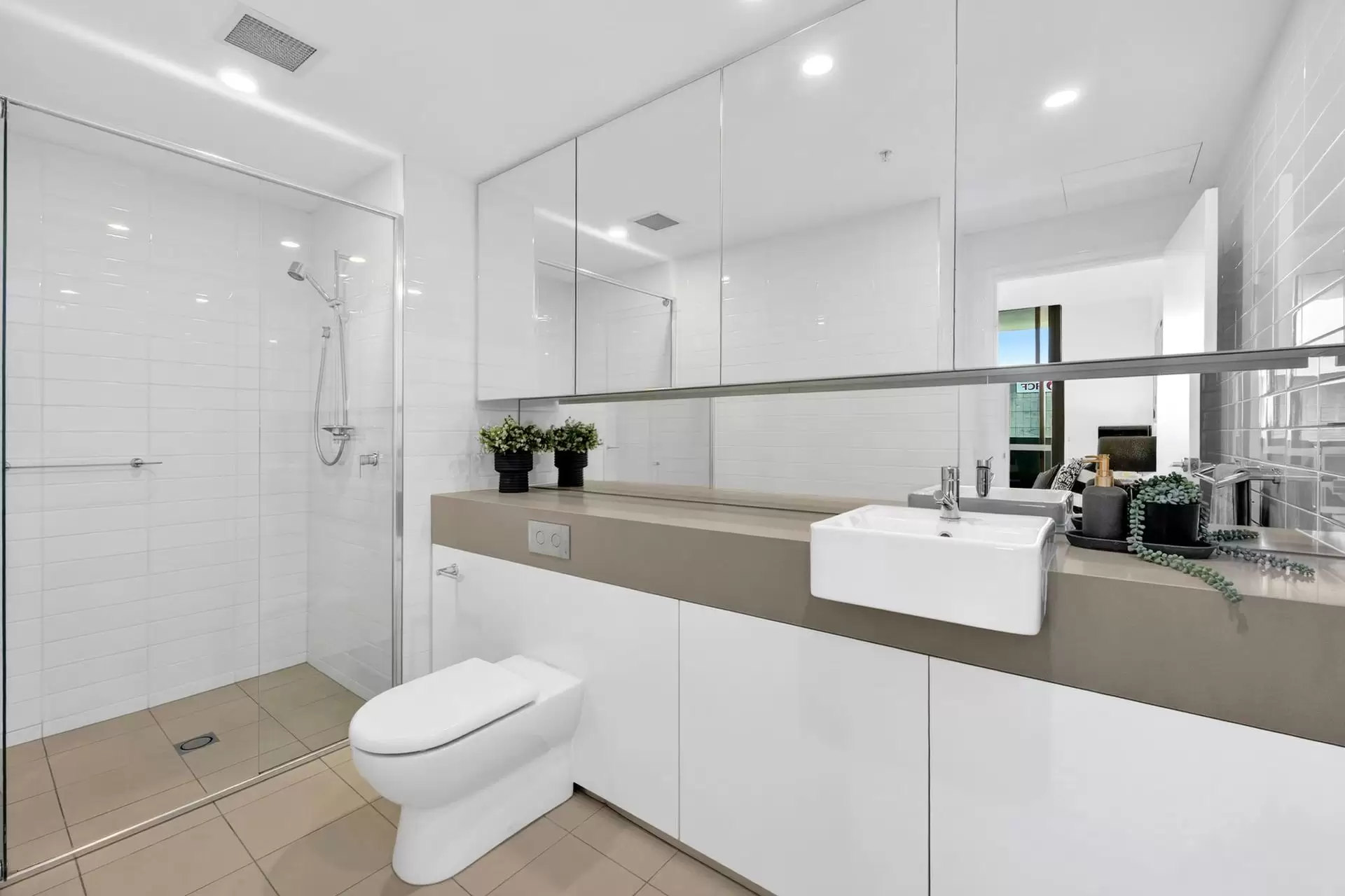 502/38C Albert Avenue, Chatswood Sold by Shead Property - image 1